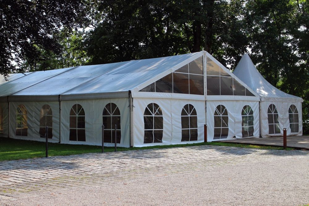 Telt til festival: slik skaper du en trygg og trivelig festivalarena